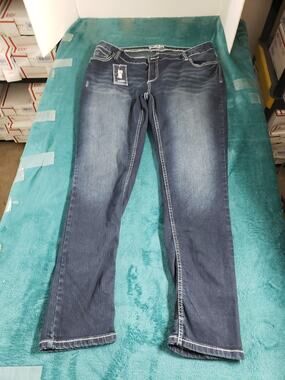 Reign Jeans Size 16 Womens Blue Mid Rise Denim Stretch Pants Ladies Skinny NWT